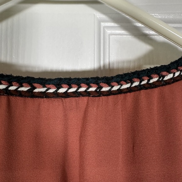 DR2 Blouse Large L Women's Rust With Navy Trim - Picture 6 of 12